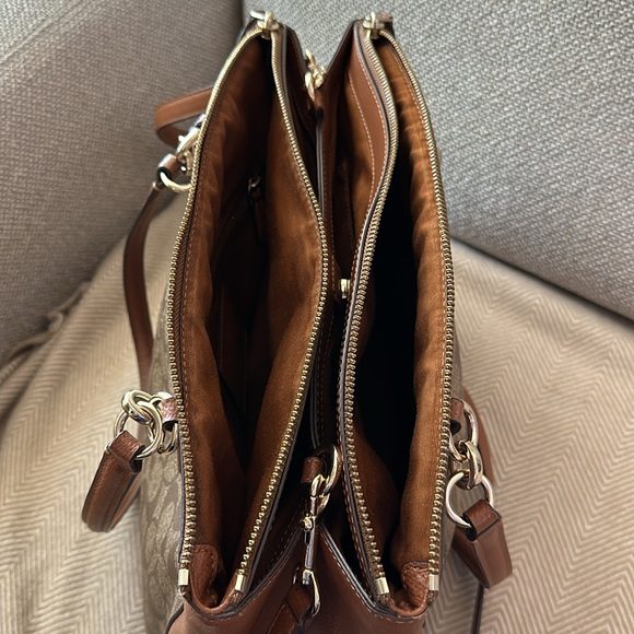 Coach Christy Brown Signature Tote Bag EUC -some flaws - Picture 7 of 17